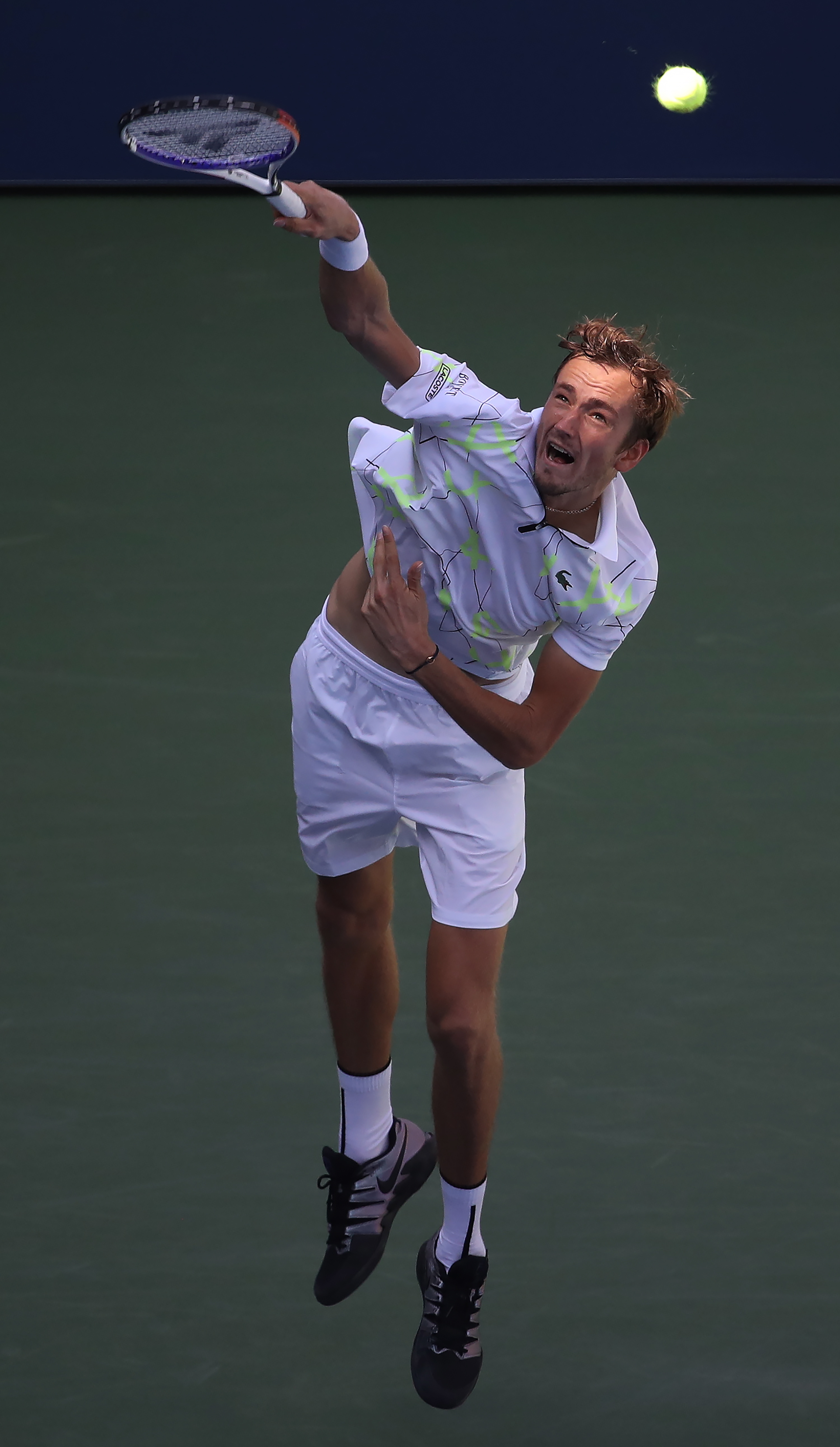 关于日本网球队碾压世界网球队,梅德韦杰夫打破历史纪录的信息 关于日本网球队碾压世界网球队,梅德韦杰夫打破历史纪录的信息