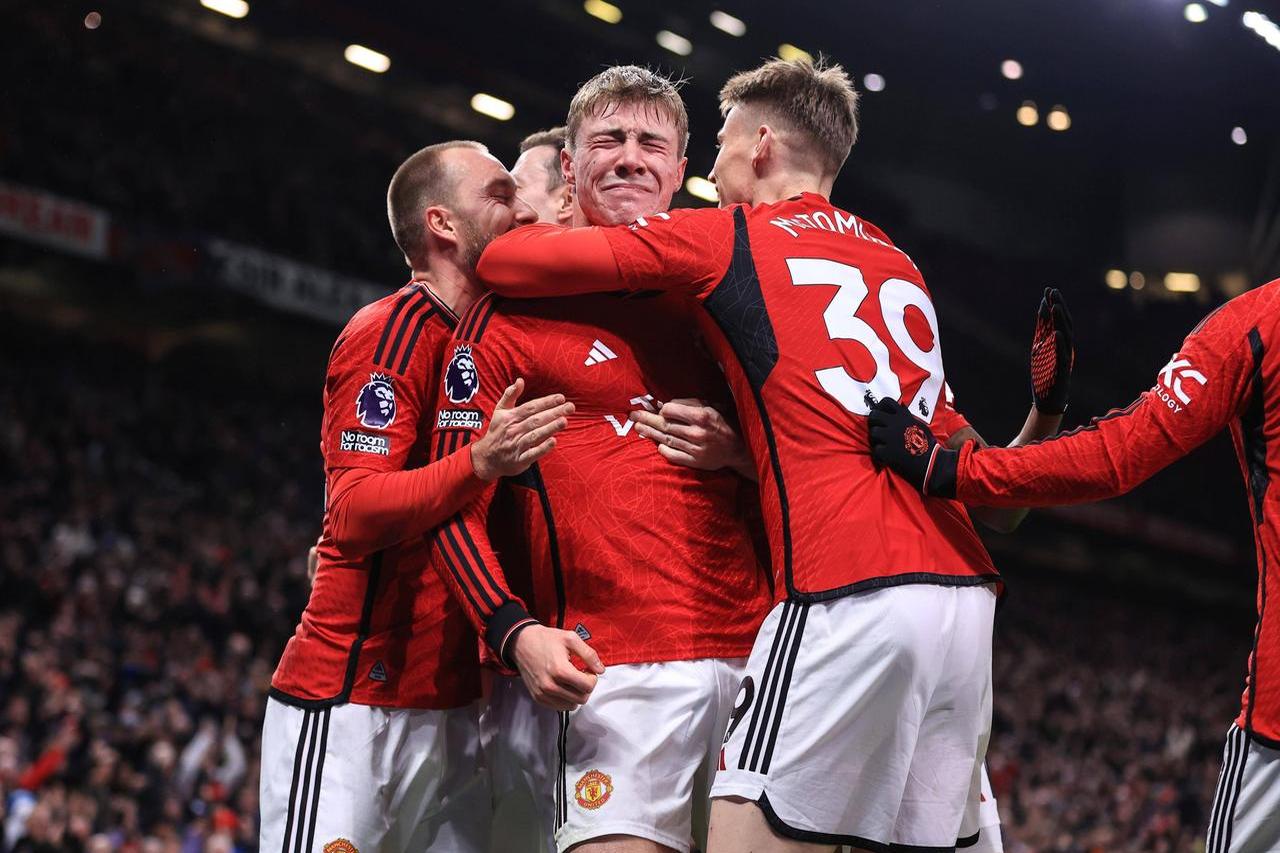 曼联翻盘那不勒斯,博格巴爆发神勇的简单介绍 曼联翻盘那不勒斯,博格巴爆发神勇的简单介绍