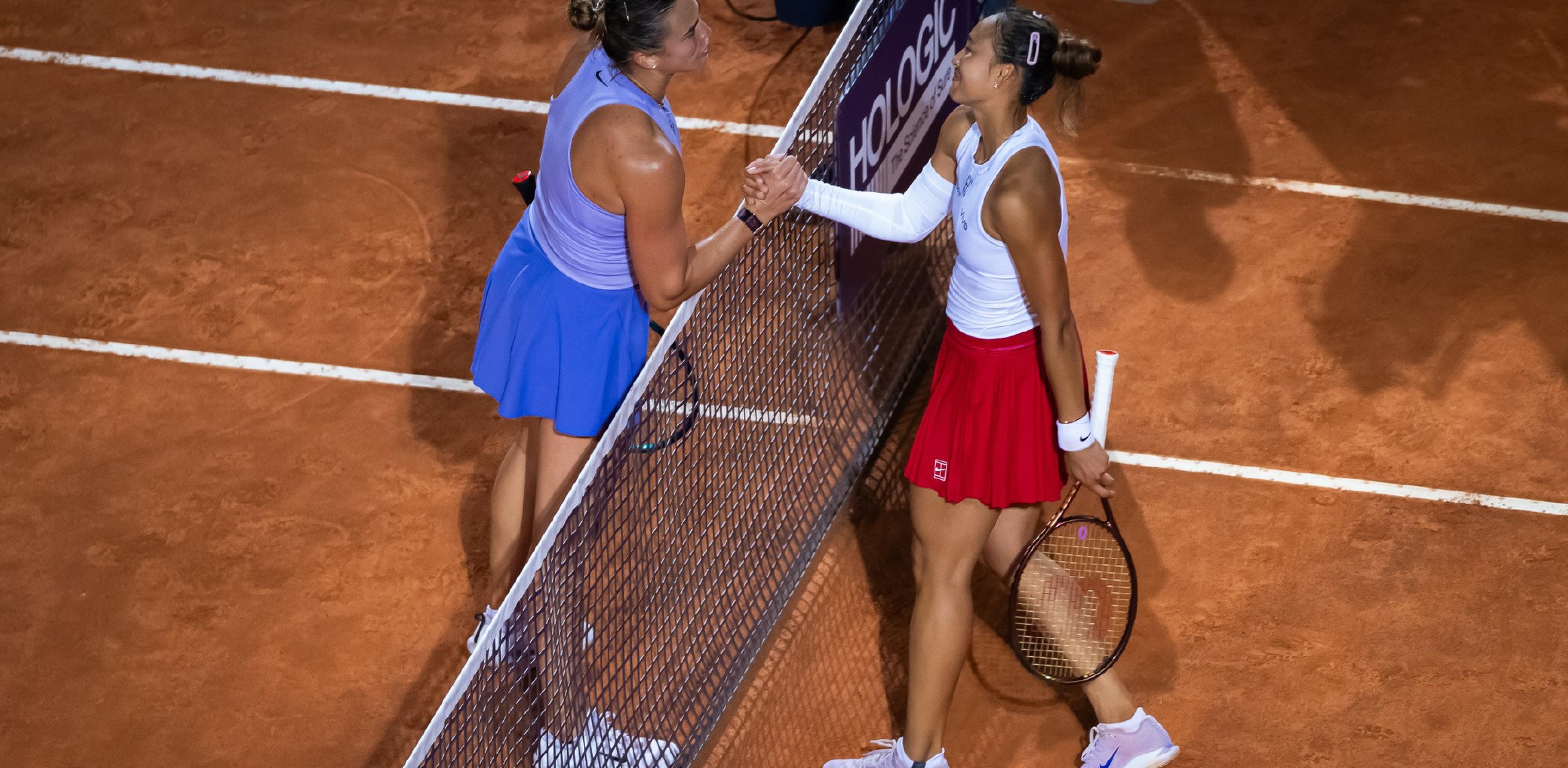 西班牙网球队逆转法国网球队，瓦林卡送出助攻的简单介绍