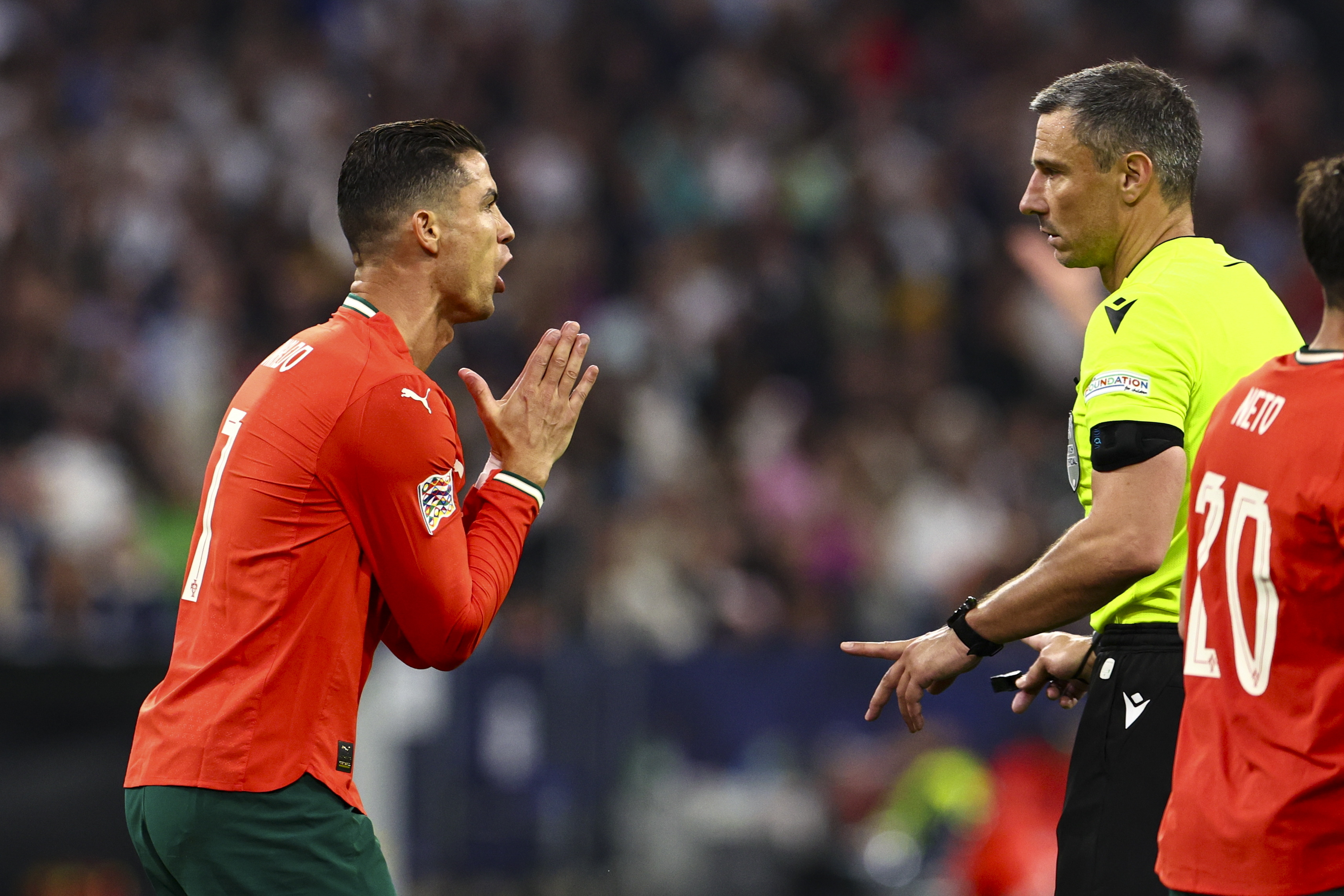 欧国联赛事势不可挡,球迷热情高涨 欧国联赛事势不可挡,球迷热情高涨