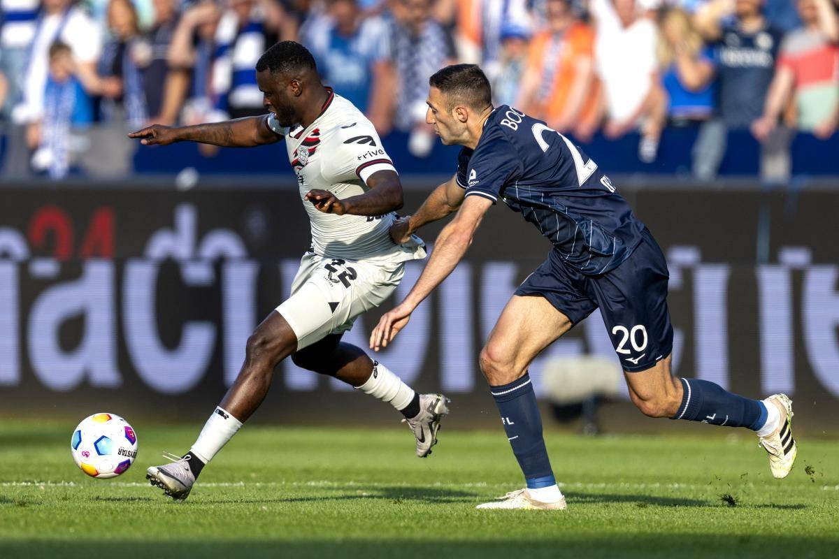 莱比锡红牛主场遭遇沙尔克04逆转,输球损失第二名的简单介绍 莱比锡红牛主场遭遇沙尔克04逆转,输球损失第二名的简单介绍