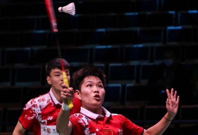 开云下载-包含韩国队翻盘泰国队,黄鸭组合点燃赛场的词条